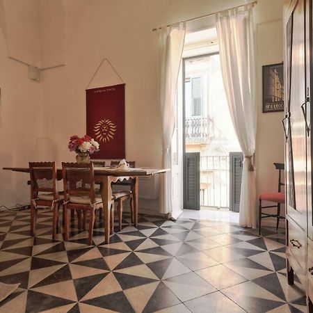 Slow Lecce - Old Town Apartment Sit Kültér fotó