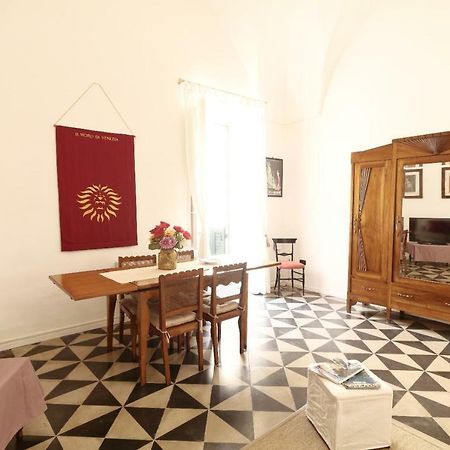 Slow Lecce - Old Town Apartment Sit Kültér fotó
