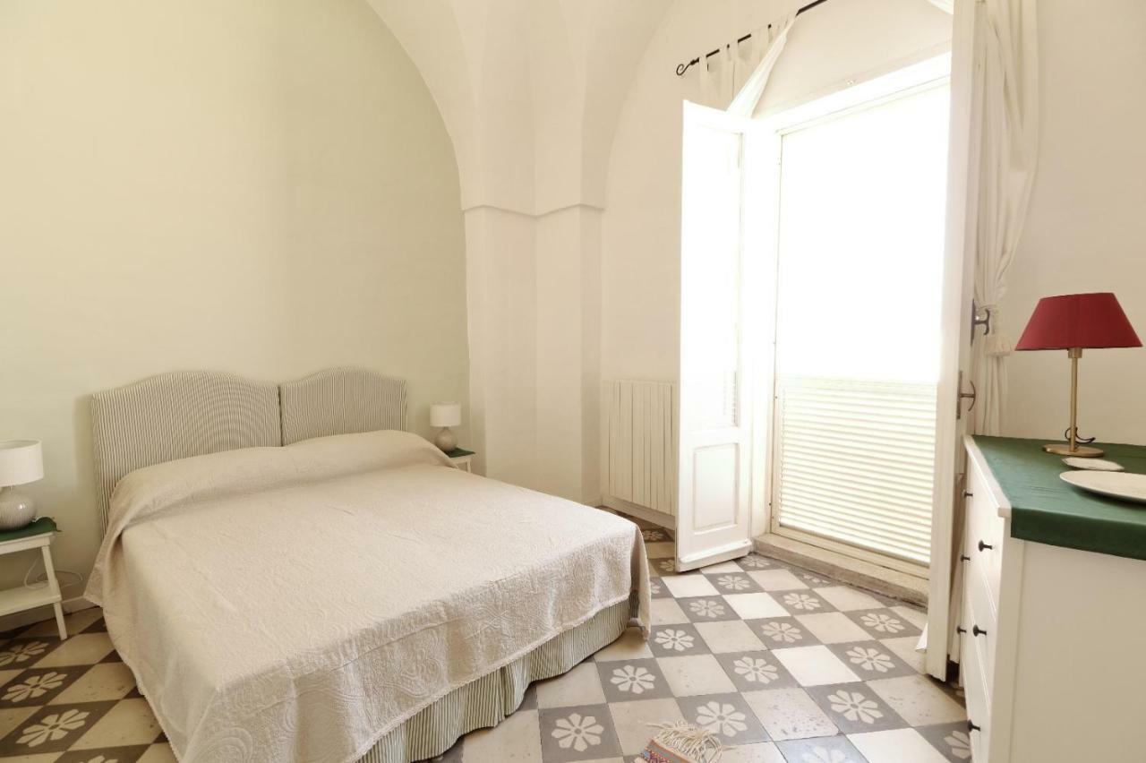 Slow Lecce - Old Town Apartment Sit Kültér fotó