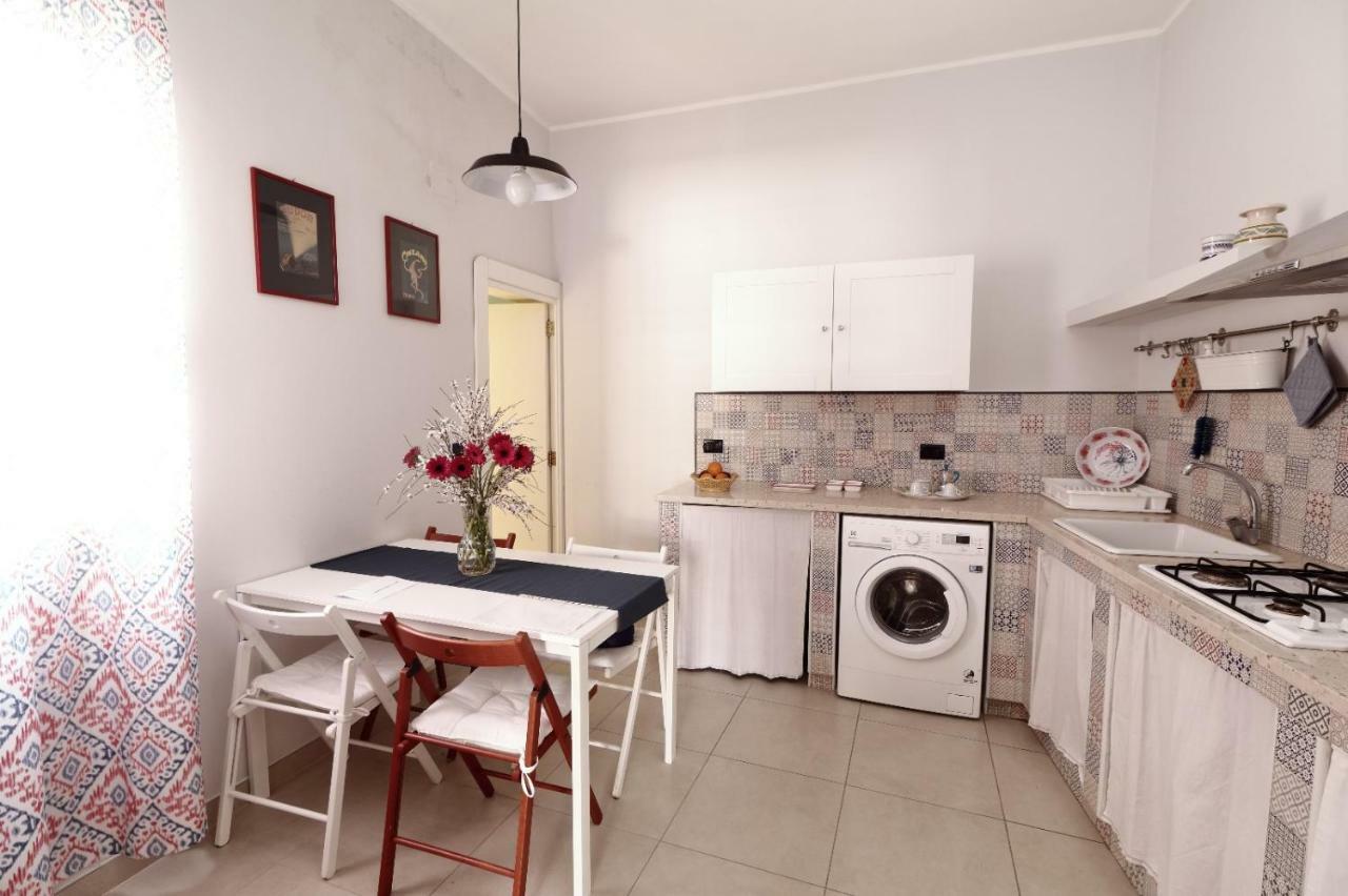 Slow Lecce - Old Town Apartment Sit Kültér fotó