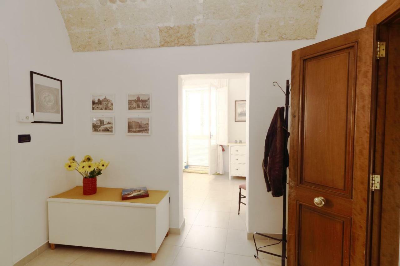 Slow Lecce - Old Town Apartment Sit Kültér fotó